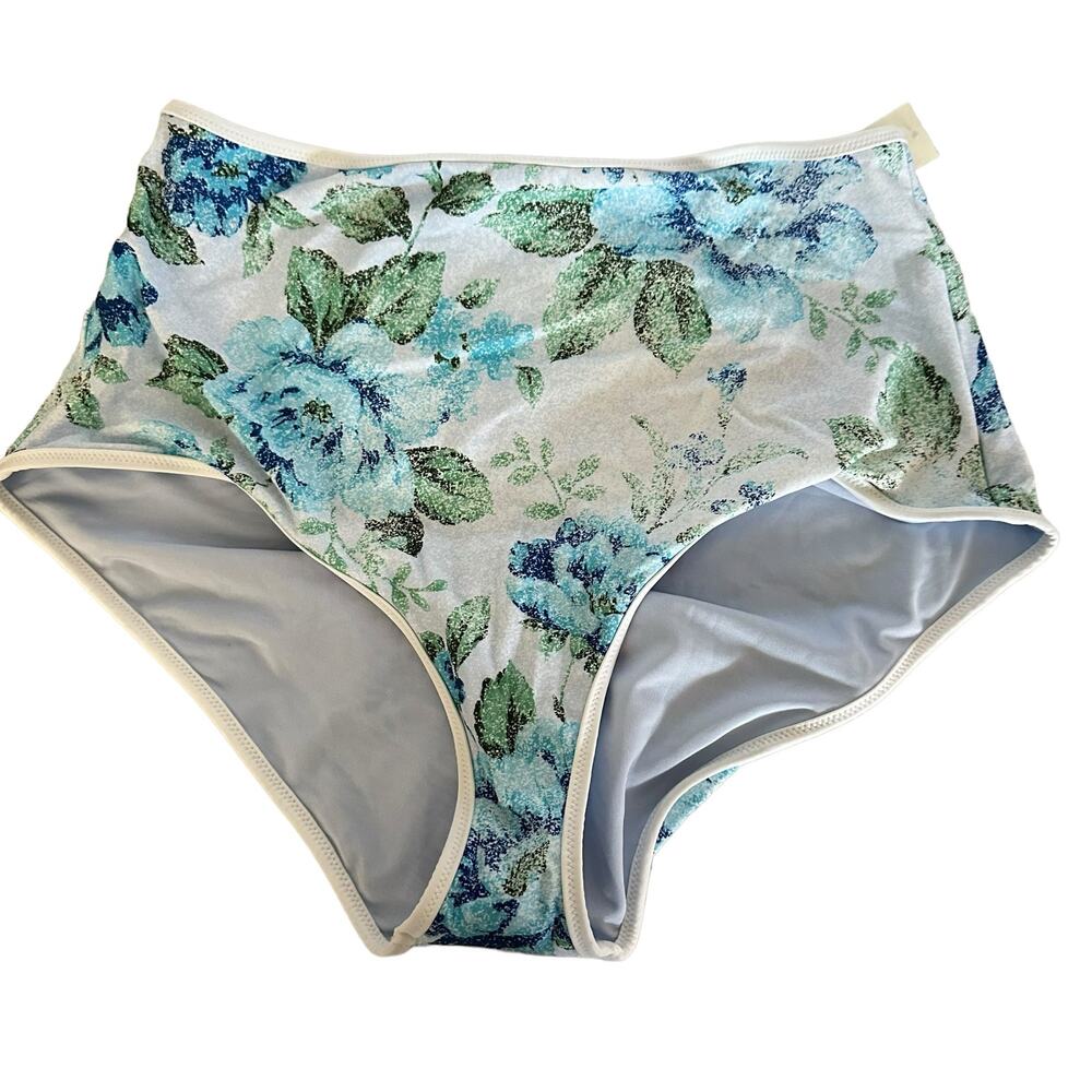Airy women’s light blue floral, swim bottoms, full‎ coverage white trim size M